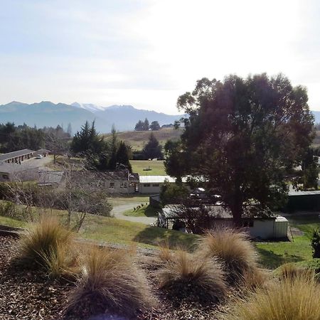 Mt Aspiring Holiday Park Ванака Экстерьер фото