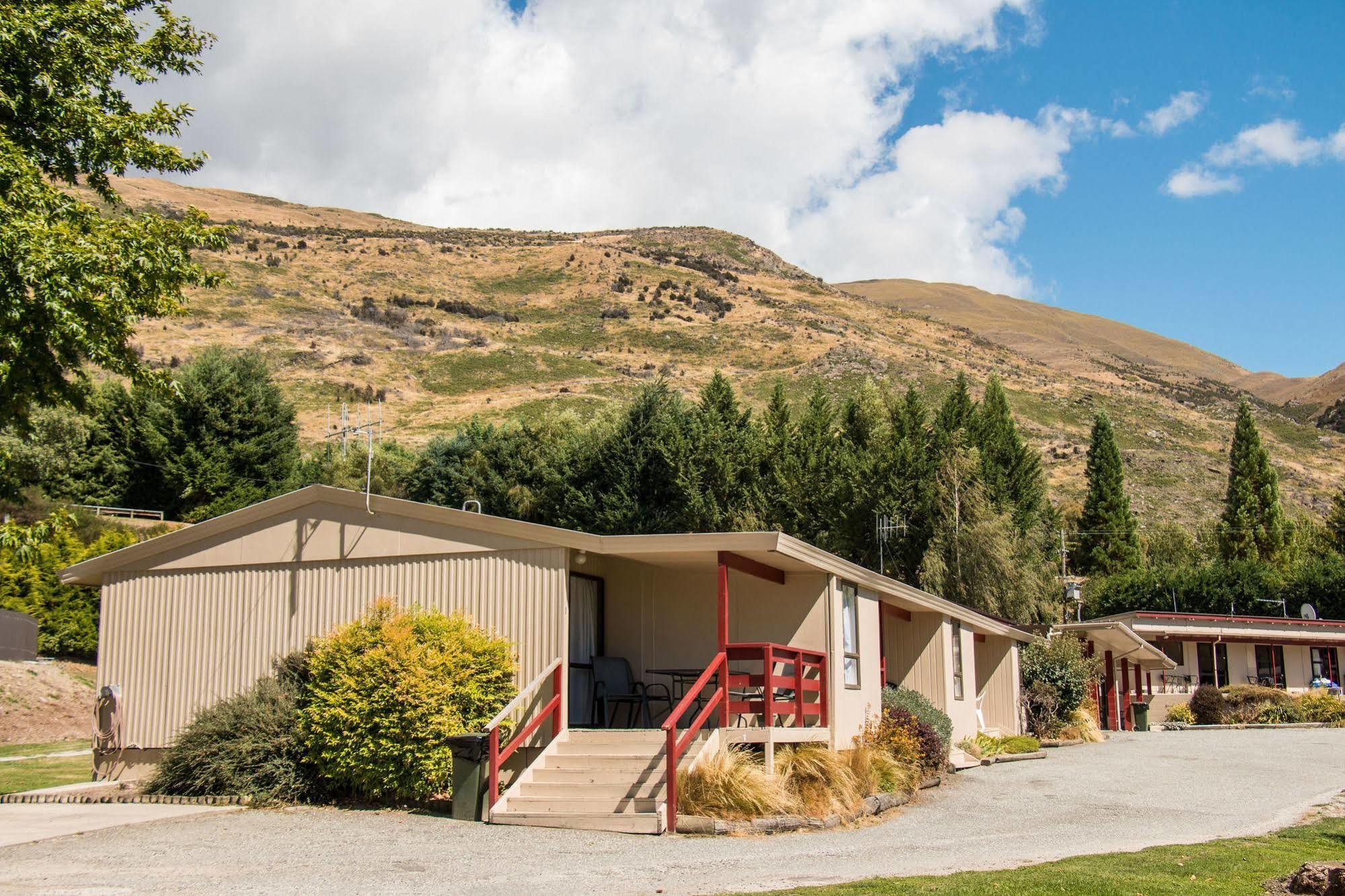 Mt Aspiring Holiday Park Ванака Экстерьер фото