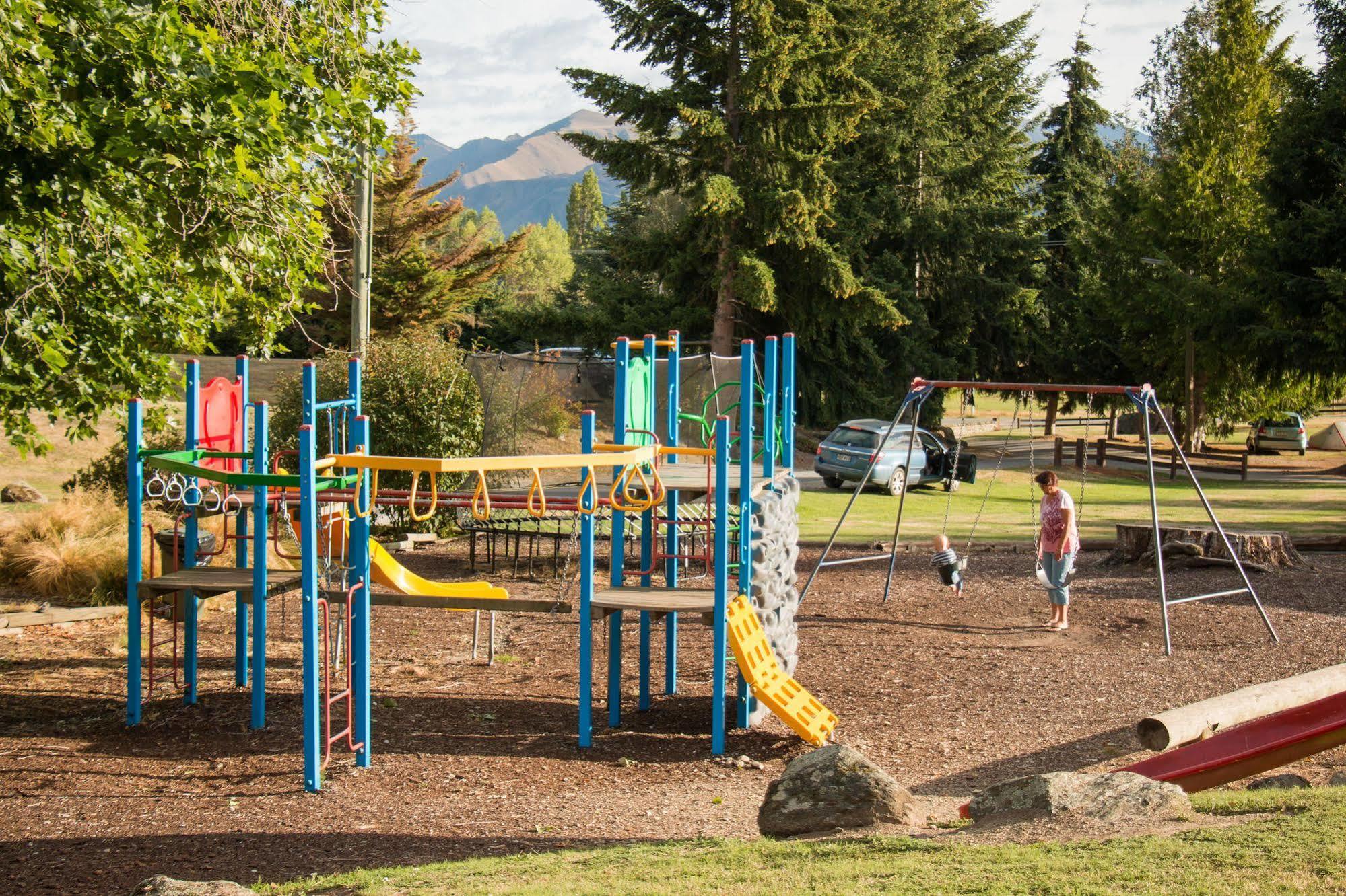 Mt Aspiring Holiday Park Ванака Экстерьер фото