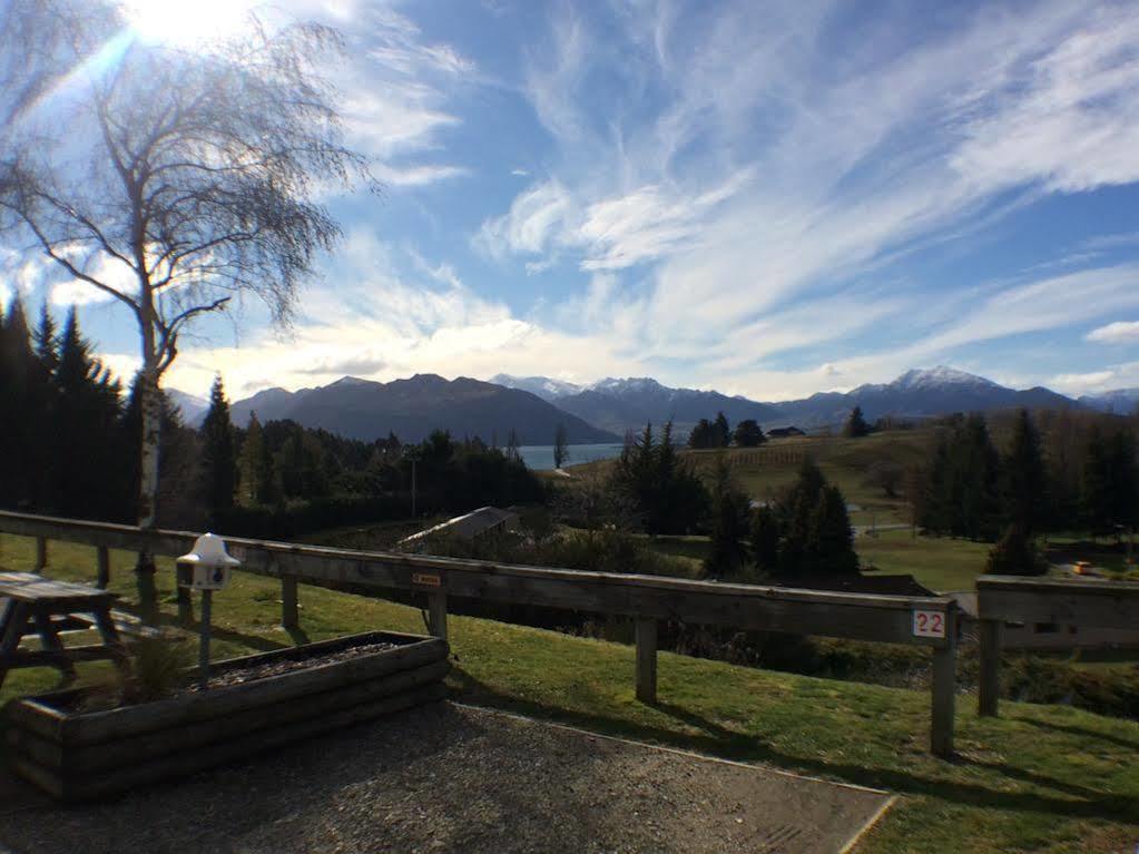 Mt Aspiring Holiday Park Ванака Экстерьер фото